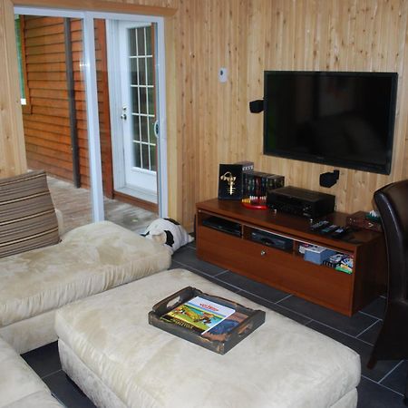 Auberge Des Eaux Vives La Malbaie Esterno foto