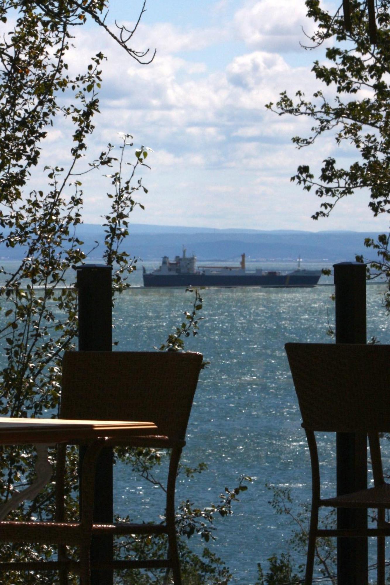 Auberge Des Eaux Vives La Malbaie Esterno foto