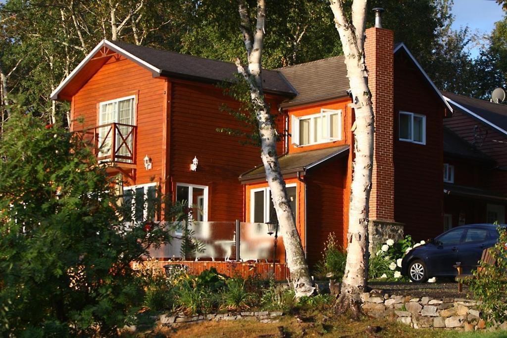 Auberge Des Eaux Vives La Malbaie Esterno foto