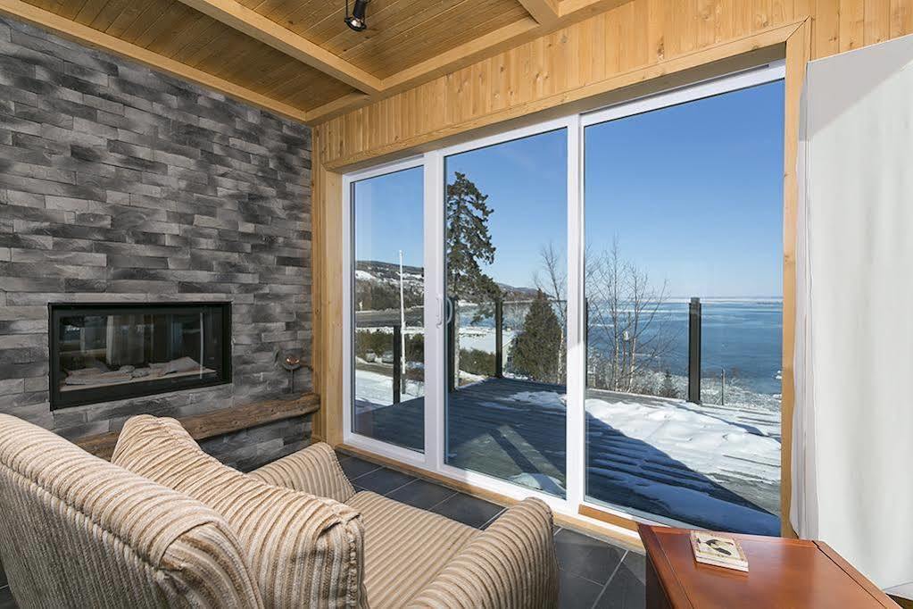 Auberge Des Eaux Vives La Malbaie Esterno foto