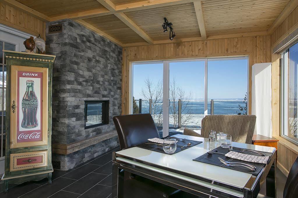 Auberge Des Eaux Vives La Malbaie Esterno foto